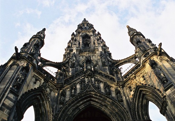 Monument final Image with adjusted curves