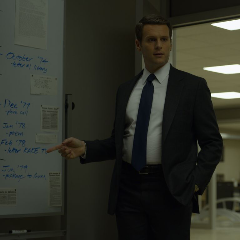 jonathan-groff-mindhunter-season-3-1567103010
